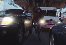 Mensageiro de Bicicleta vs Taxista em Chicago!