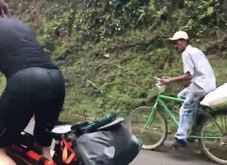 O camponês colombiano que deixou para trás dois triatletas europeus